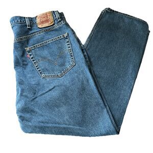 Vintage Levi’s 550 Relaxed Fit Men’s 42x32‎ Wide Leg Medium Wash Denim Jeans EUC